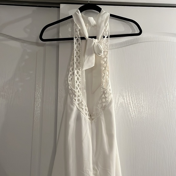 Lulus White Halter “Any Sway, Shape or Form” Dress size Small - Picture 4 of 6